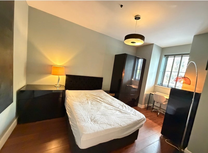 Room Ada Road in Greater London