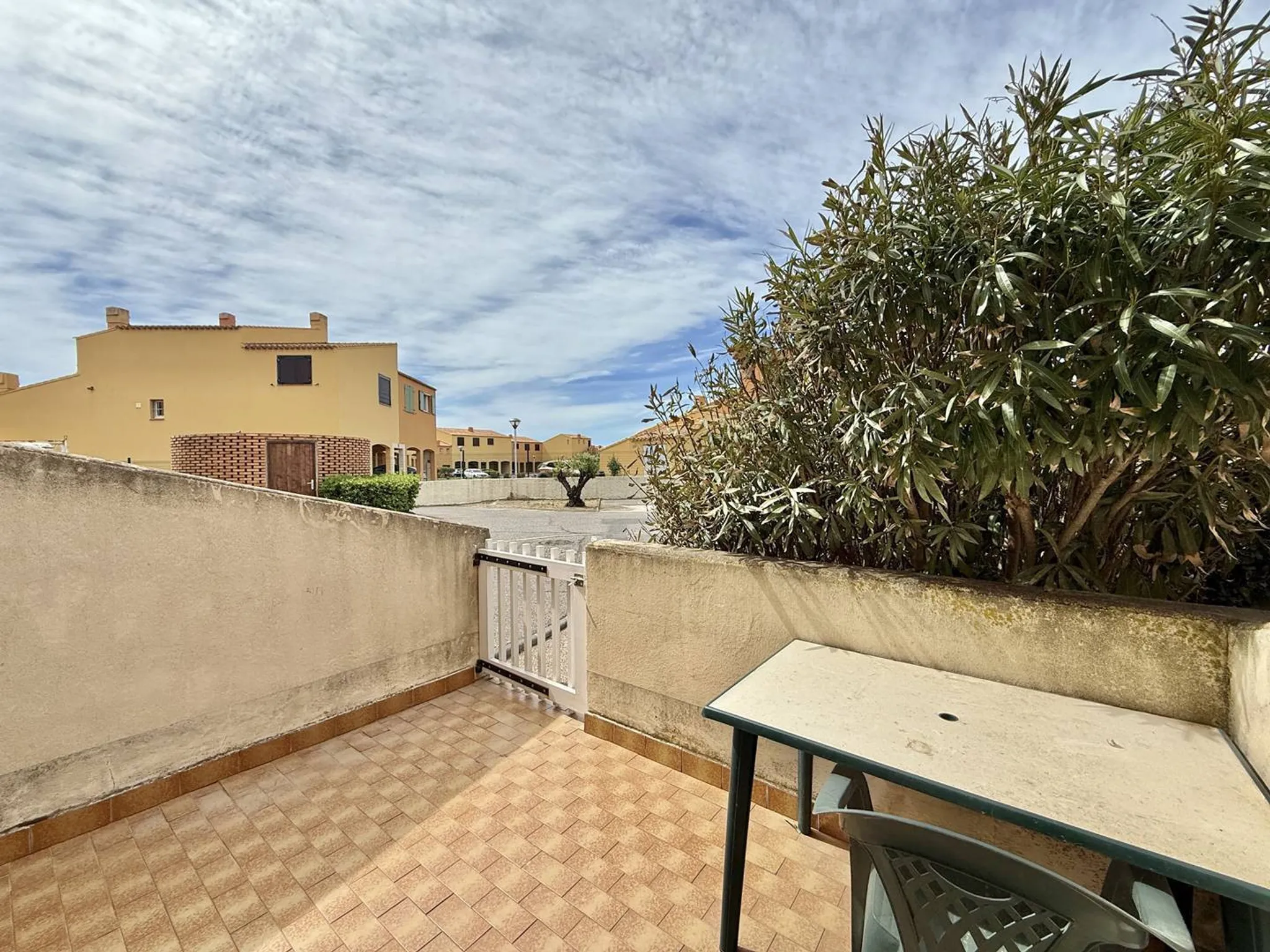 Flat Parking du Rouergue in Agde