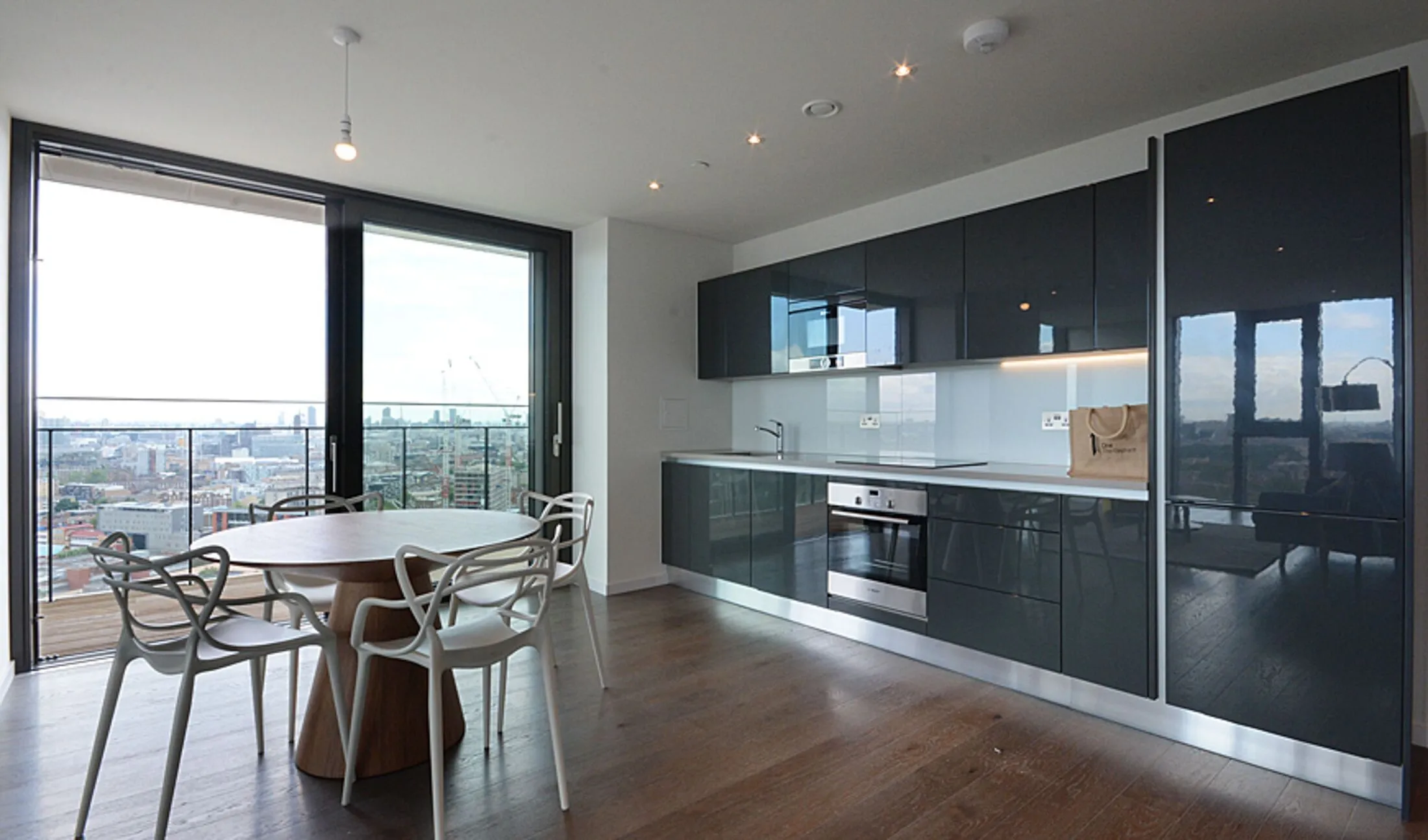 Flat St. Gabriel Walk in Greater London