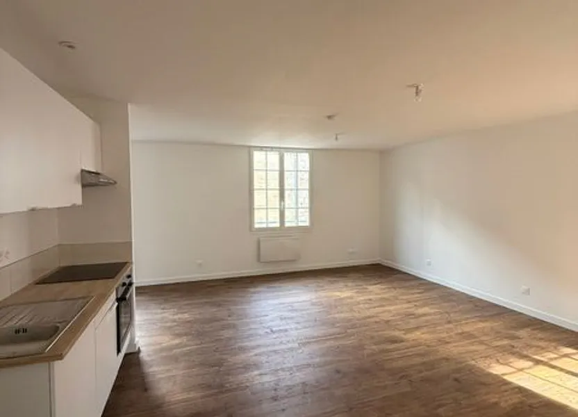 Flat Rue Louis Pasteur in Sainte-Foy-la-Grande