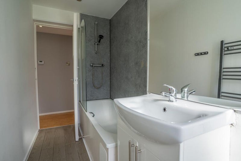 Room Oxgangs Row in City of Edinburgh