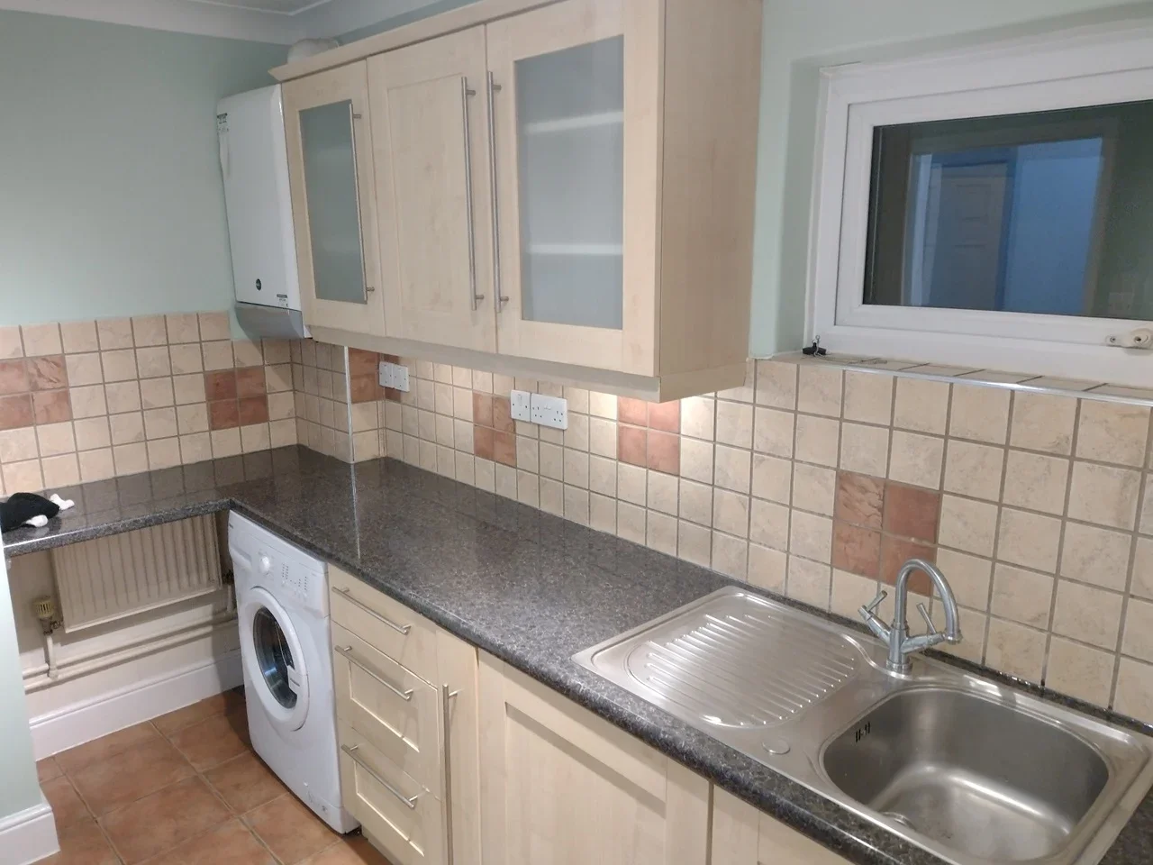 Flat Upper Gordon Road in Surrey Heath