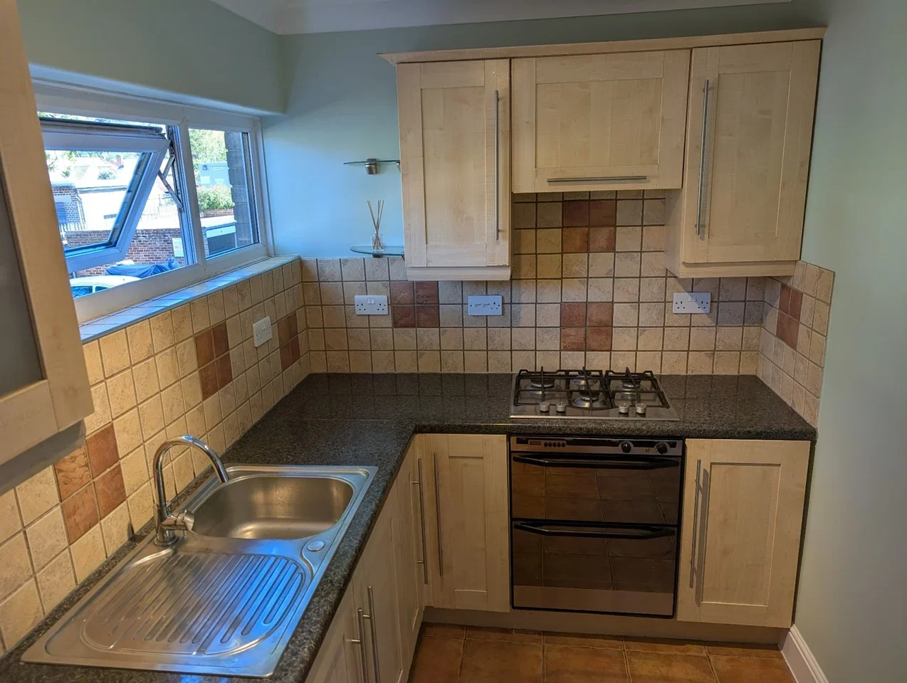 Flat Upper Gordon Road in Surrey Heath