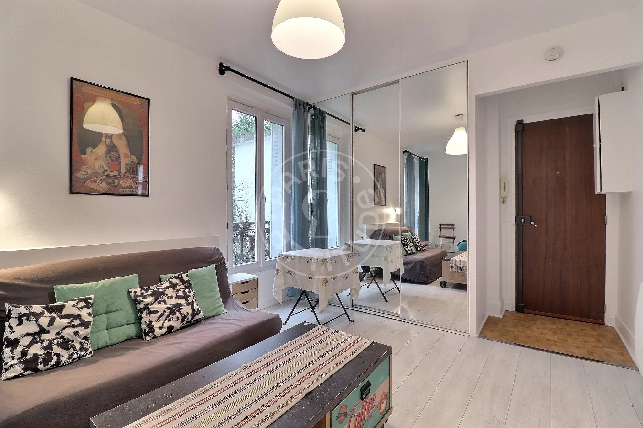 Flat Rue de la Pompe in Paris