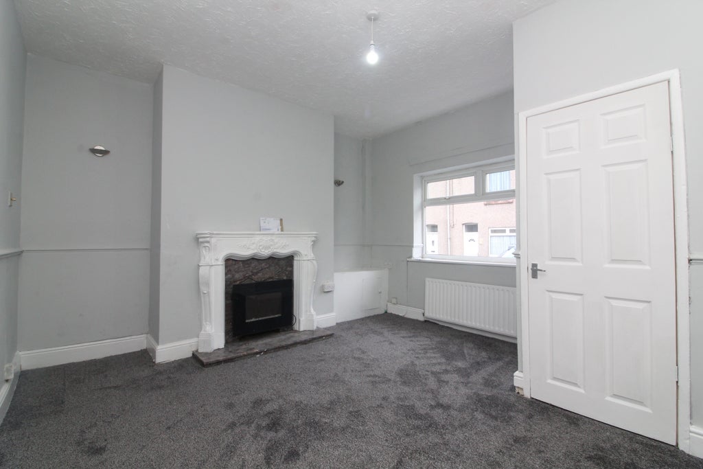 House Wareham Way in Sunnybrow