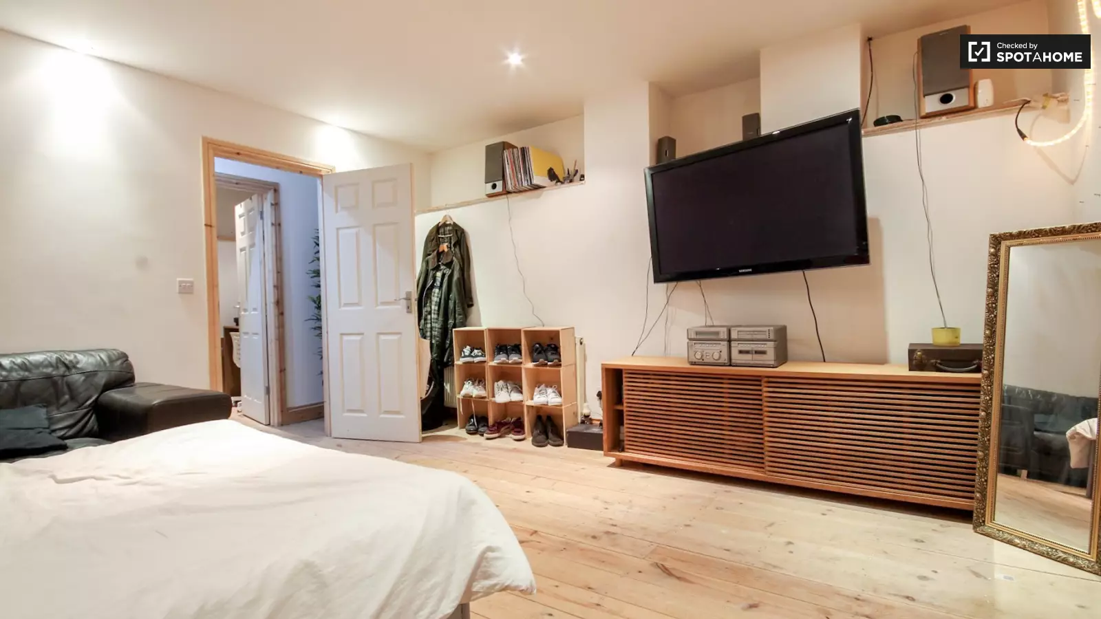 Room Banbury Road in Greater London