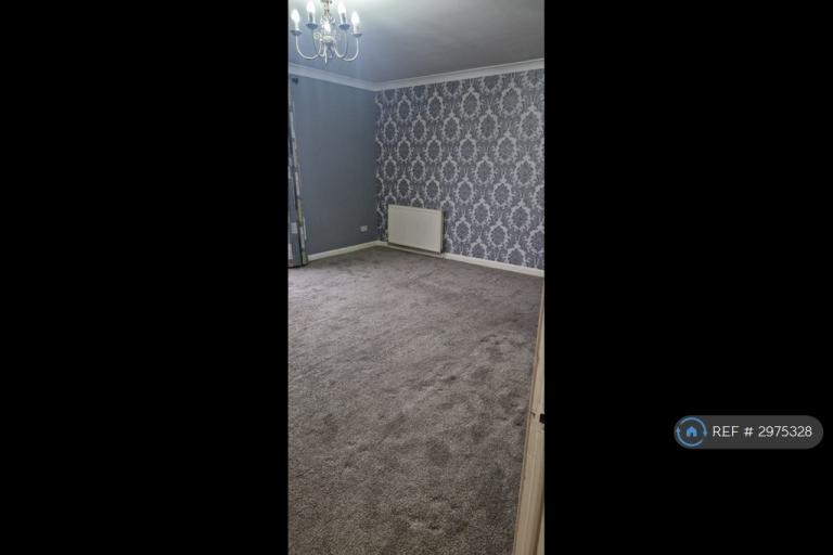 Flat Muirend Avenue in Glasgow