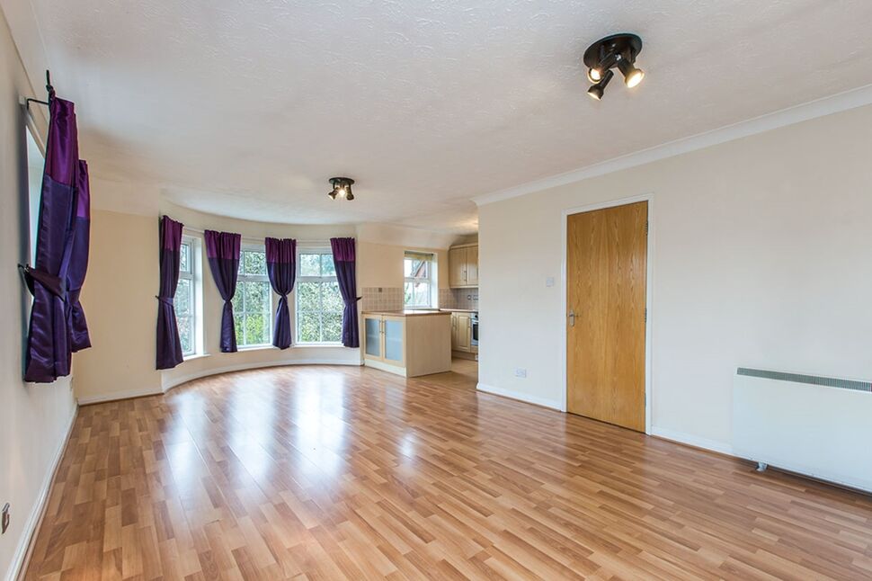 Flat Blakemere Drive in Kingsmead