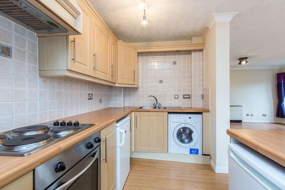 Flat Blakemere Drive in Kingsmead