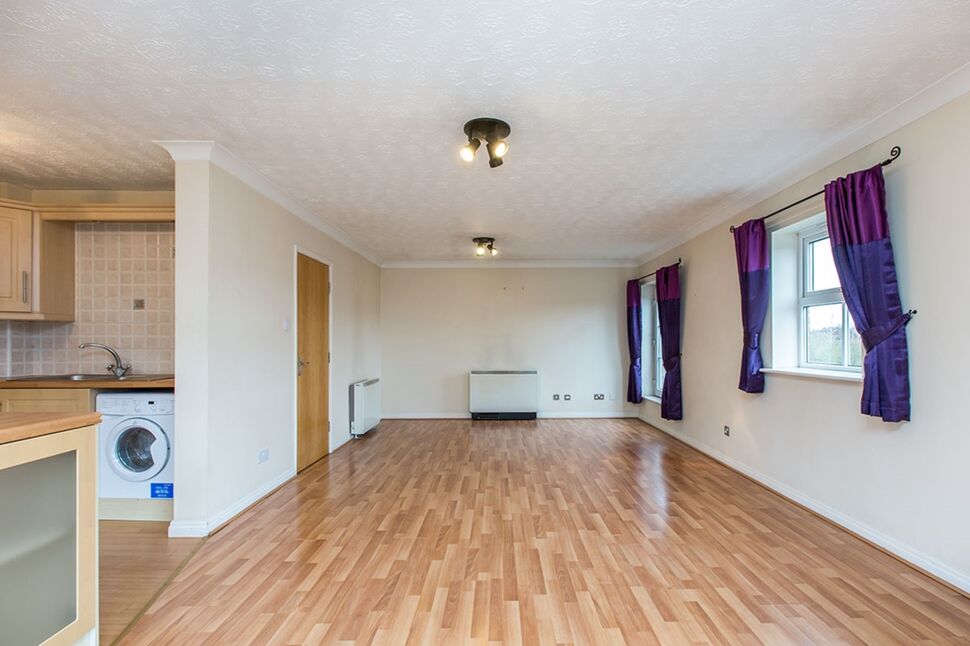 Flat Blakemere Drive in Kingsmead