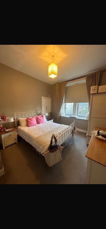 Room Randolph Lane in Glasgow