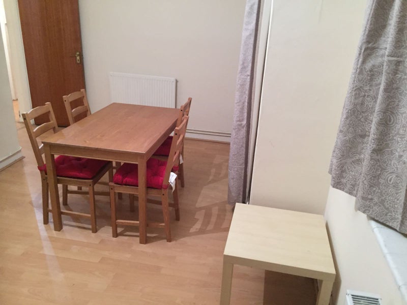 Room Sinclair Estate in Greater London