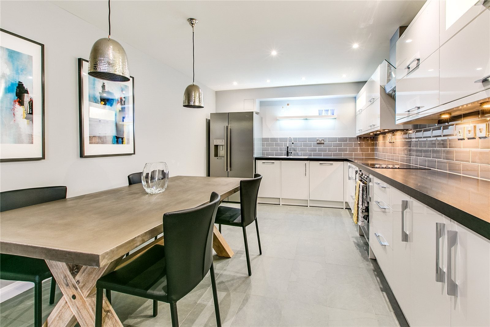 Flat Chesilton Road in Greater London