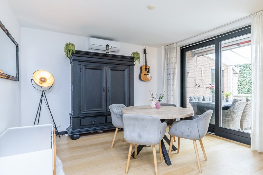 Tussenwoning te koop: Dr. Calsstraat 48, Landgraaf