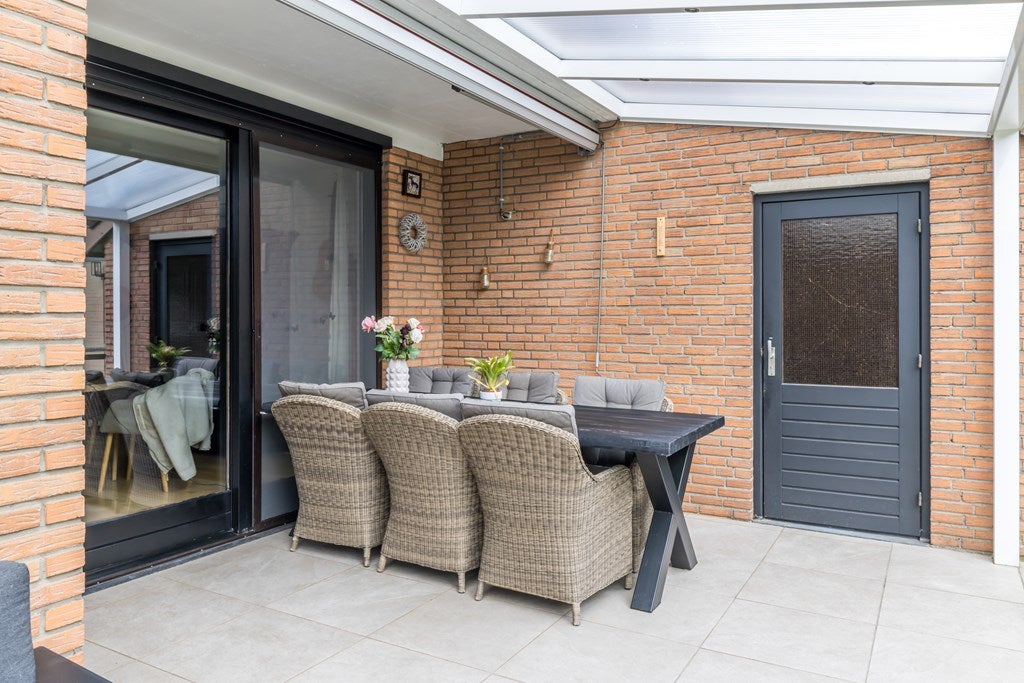 Tussenwoning te koop: Dr. Calsstraat 48, Landgraaf