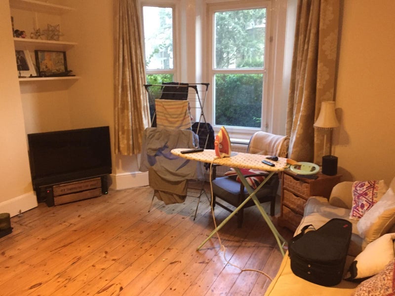 Room Mowll Street in Greater London