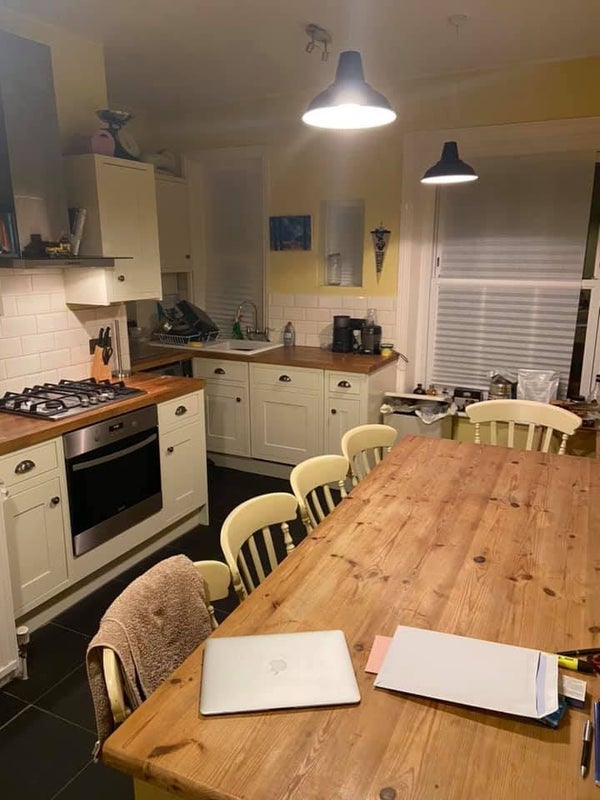 Room Mowll Street in Greater London