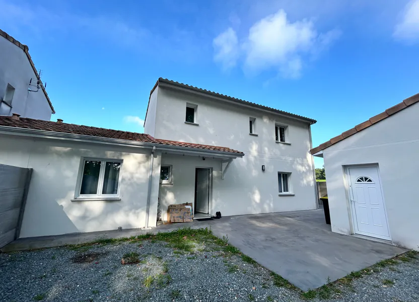 House Chemin de Matelot in Saint-Médard-d'Eyrans