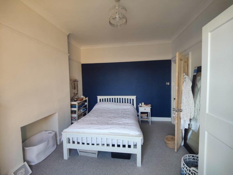 Room Chalsey Road in Greater London