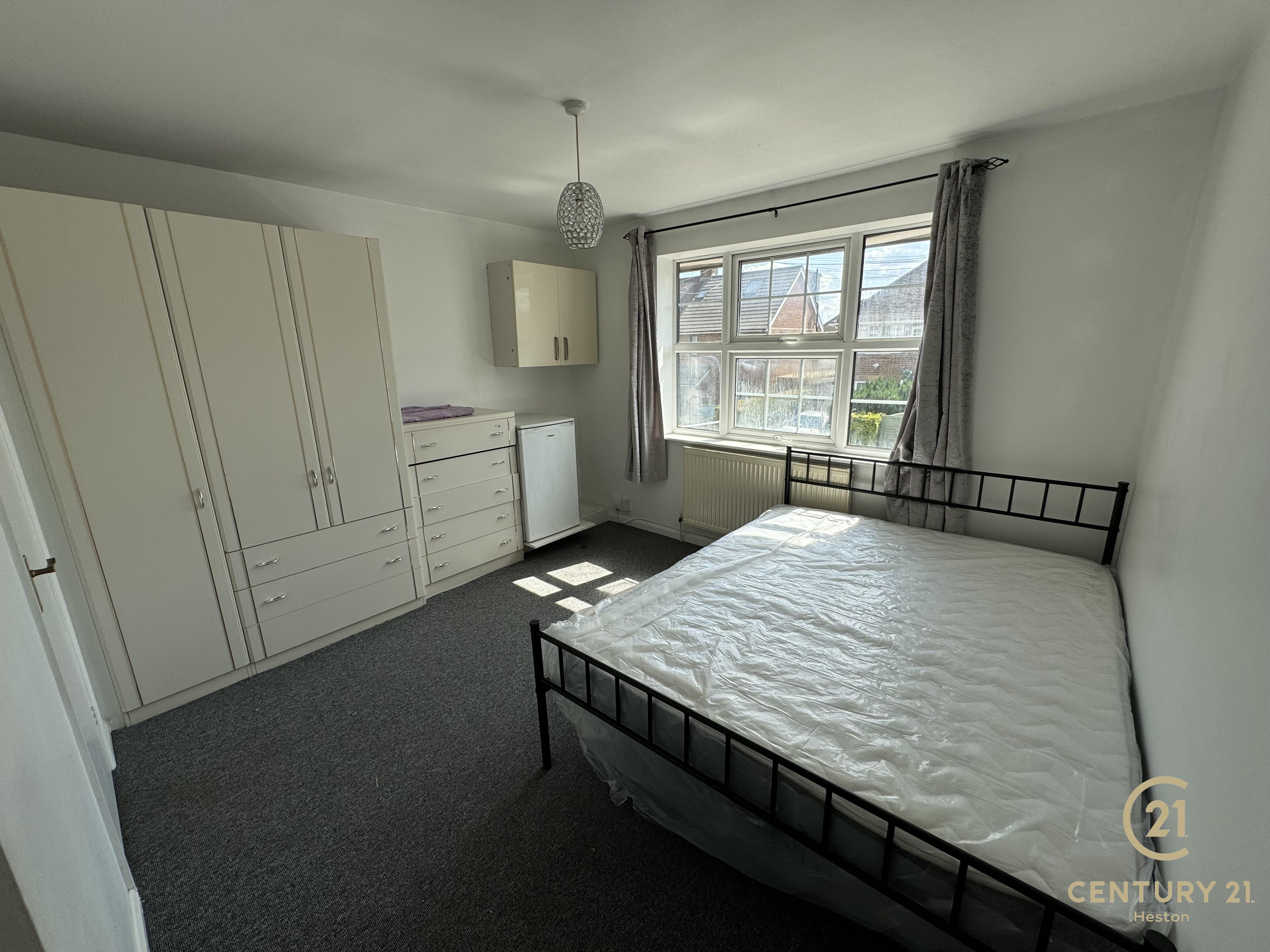 Room Halsway in Greater London