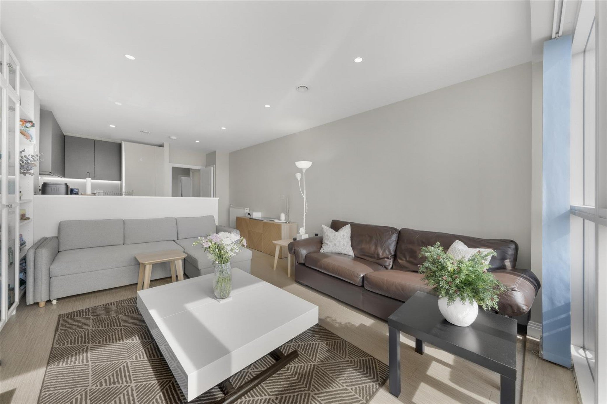 Flat Weld Place in Greater London