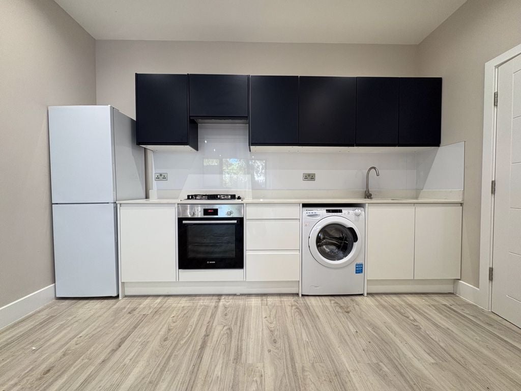 Flat Mulberry Business Park in Wokingham