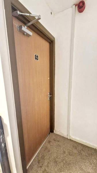 Flat William Street in Ystrad