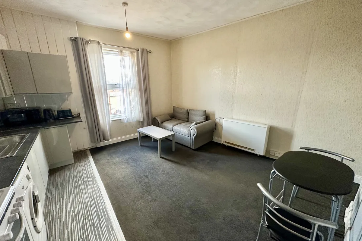 Flat Back Middleton View in Leeds