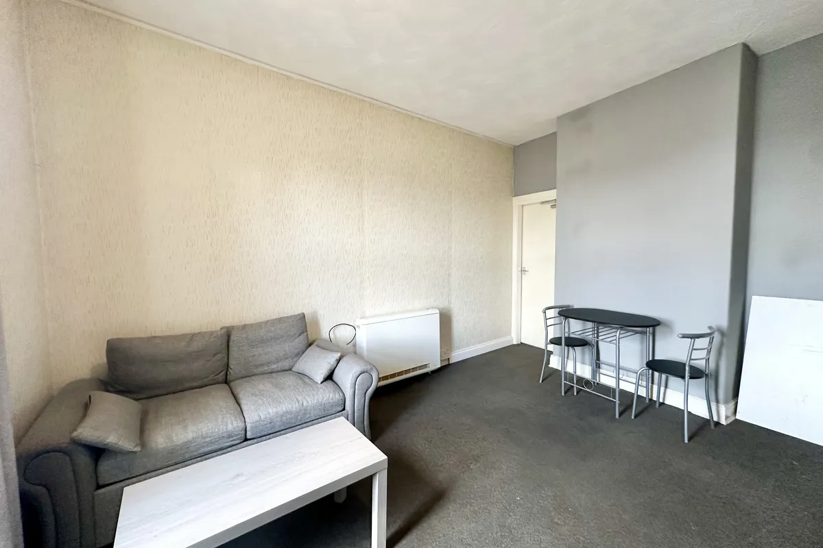Flat Back Middleton View in Leeds