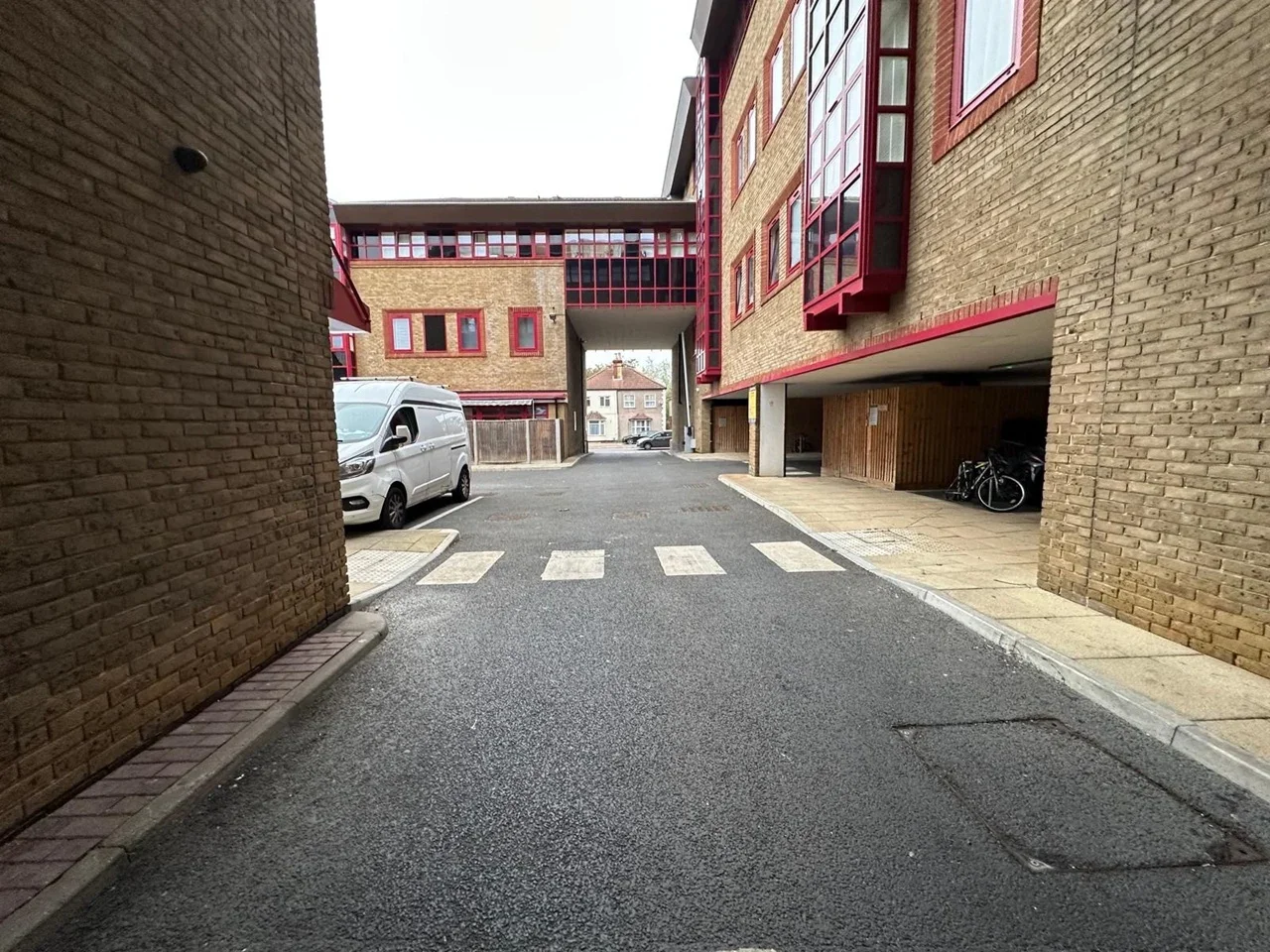 Flat London Road in Greater London