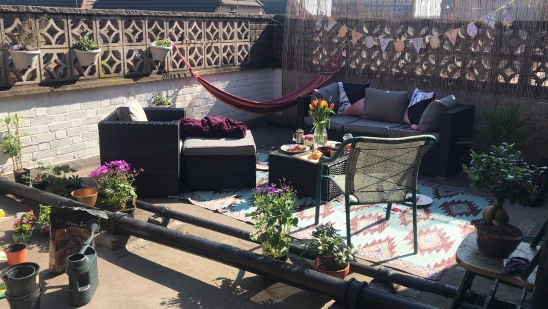 Room Chase Side in Greater London
