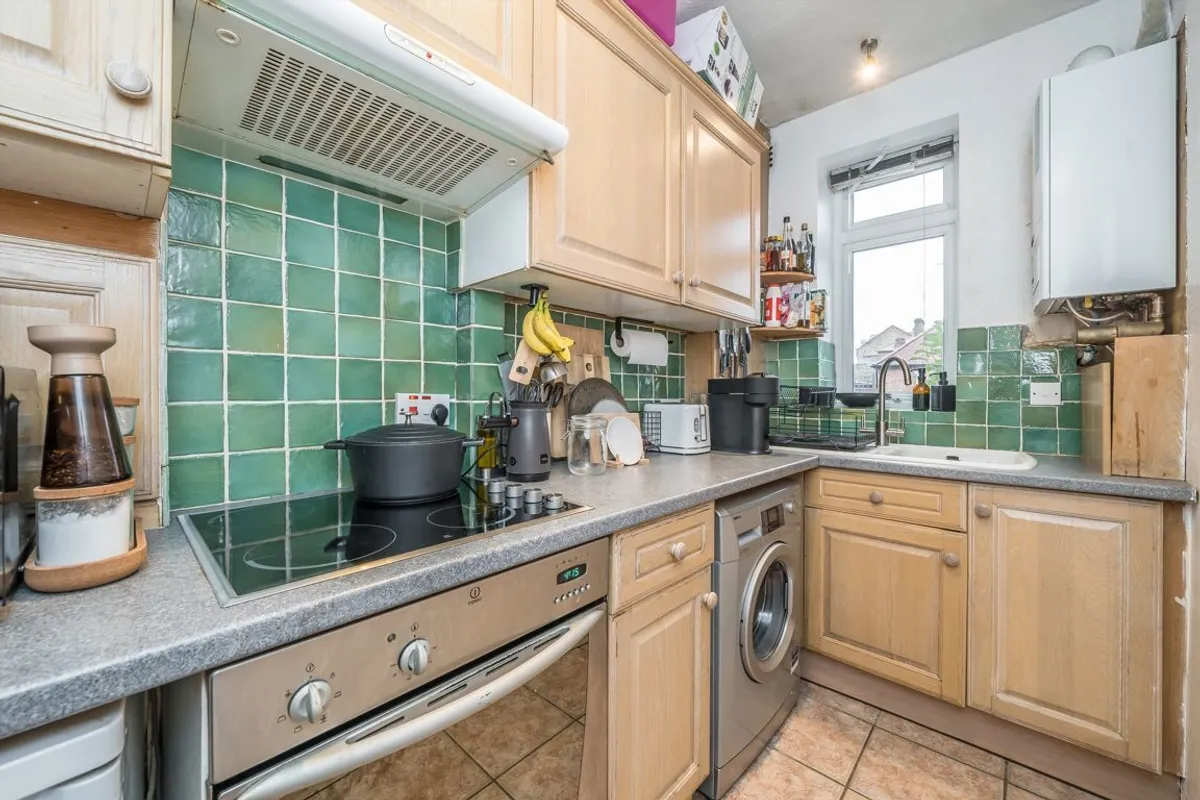 Flat Heathfield South in Greater London