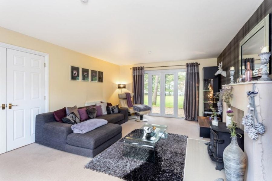 House Summers Lane in Swindon