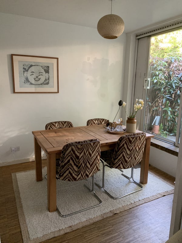 Room Limes Walk in Greater London