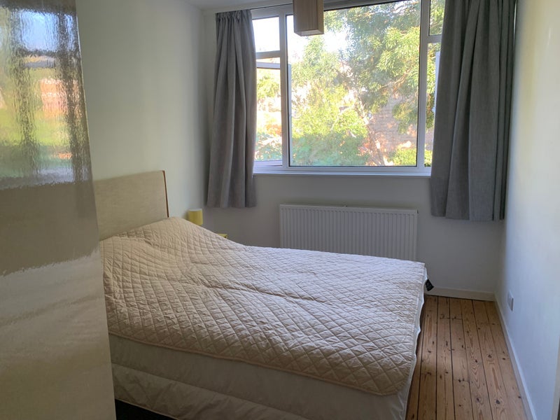 Room Limes Walk in Greater London
