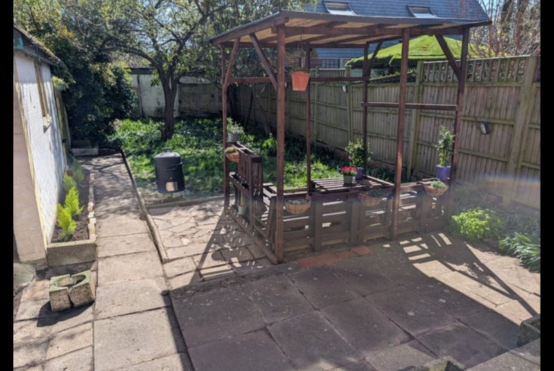 Room Friary Road in Greater London