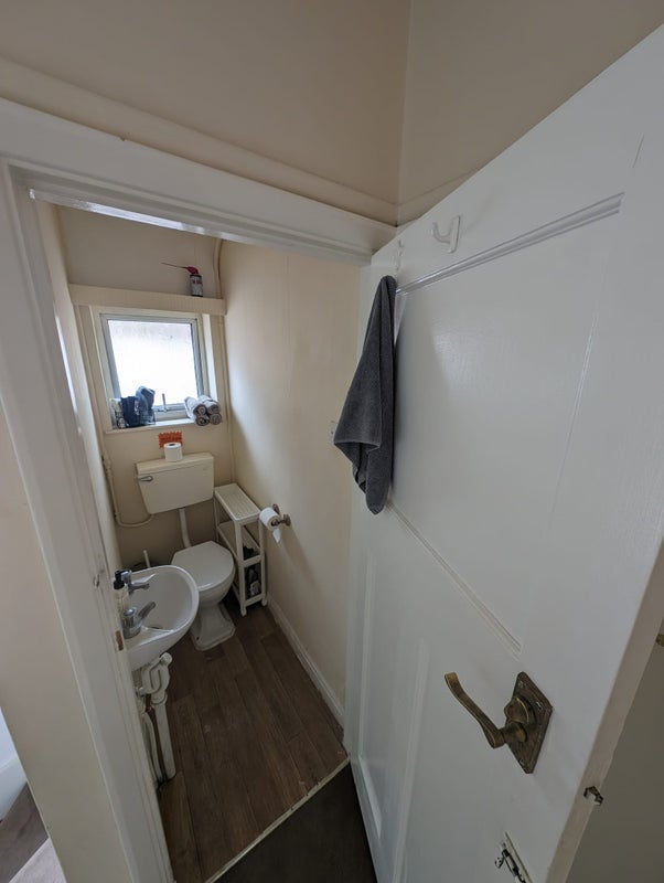 Room Friary Road in Greater London