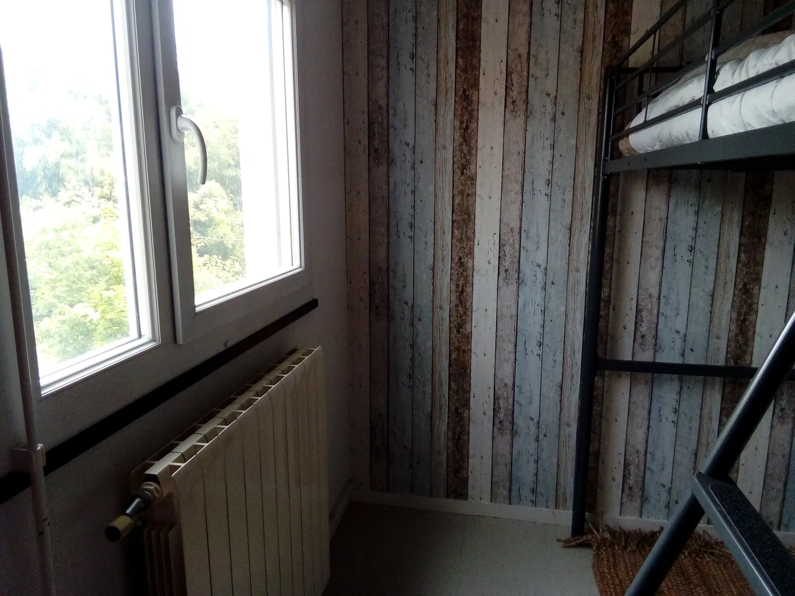 Room Route du Château in Marthon