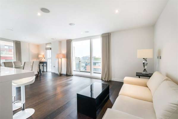 Flat Gatliff Road in City of Westminster