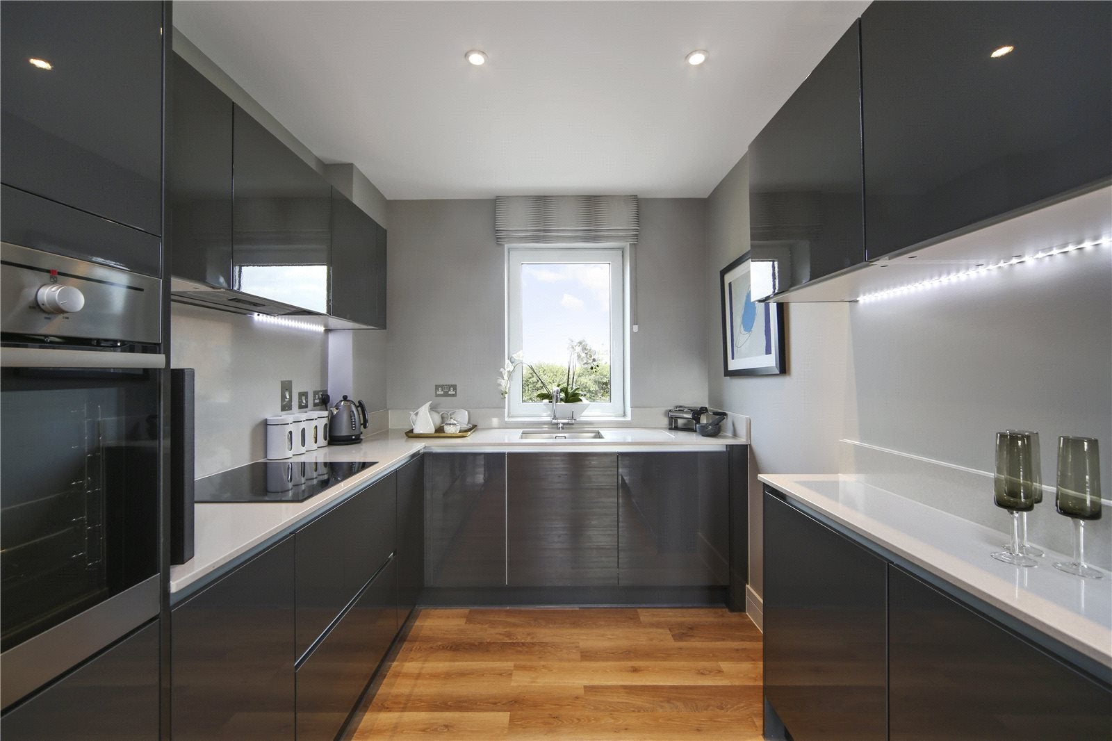 Flat Sindercombe Mews in Greater London