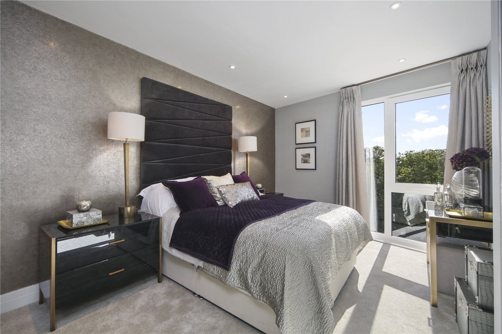 Flat Sindercombe Mews in Greater London