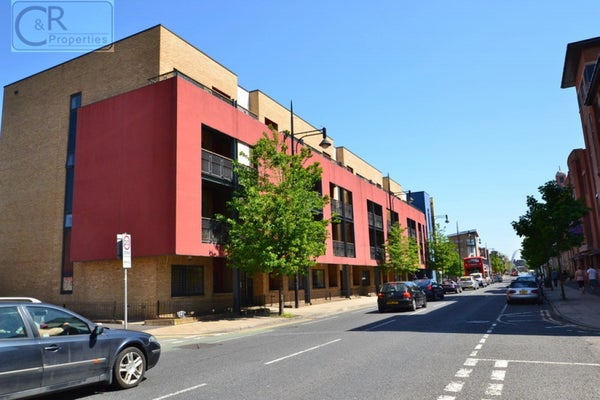 Flat Stretford Road in Manchester