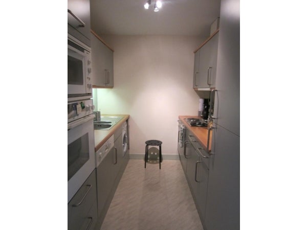 Flat Queen Elizabeth Street in Greater London