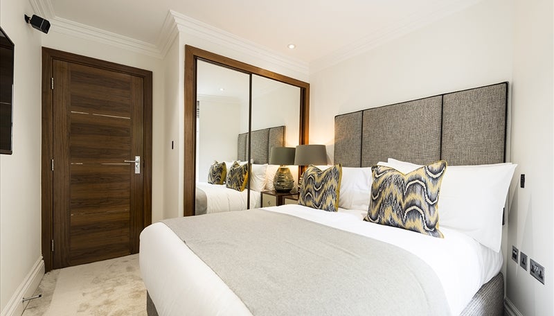 Flat Kensington Gardens Square in City of Westminster
