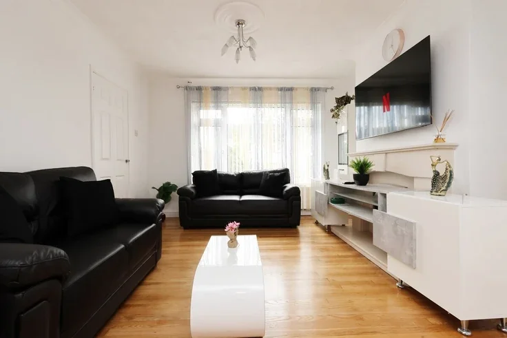 House Greenwood Close in Bridgend