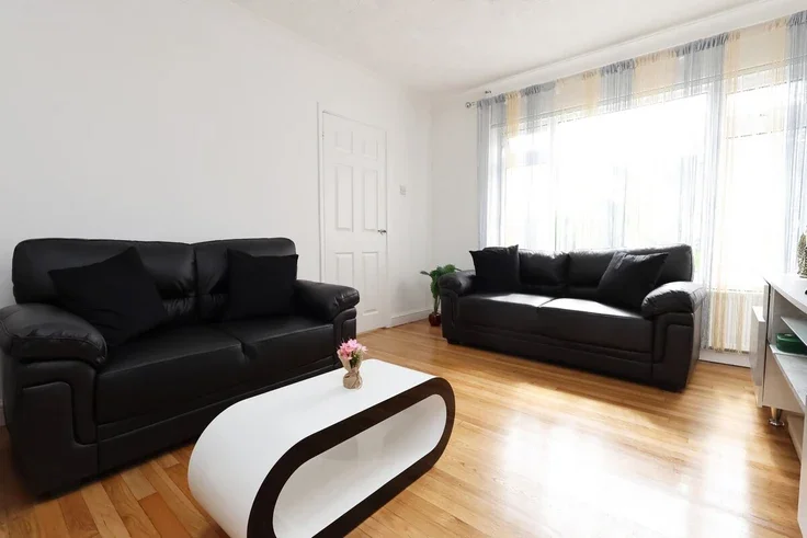 House Greenwood Close in Bridgend