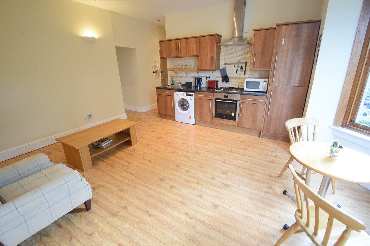 Flat Oakfield Street in Cardiff