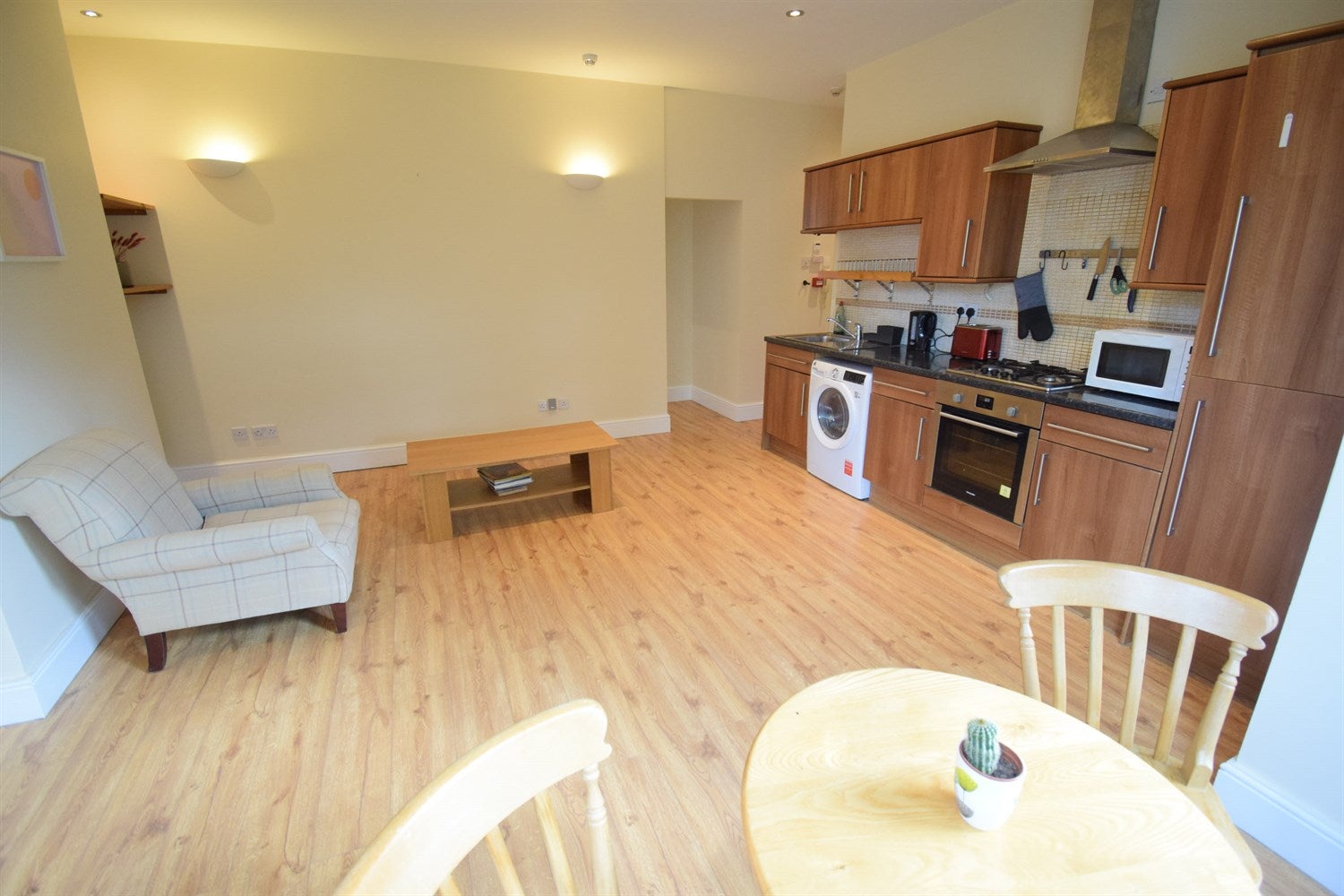 Flat Oakfield Street in Cardiff