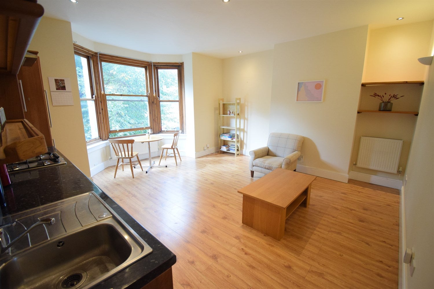 Flat Oakfield Street in Cardiff