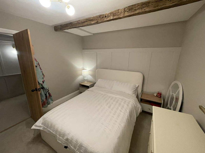 Room Smith Street in Bradford